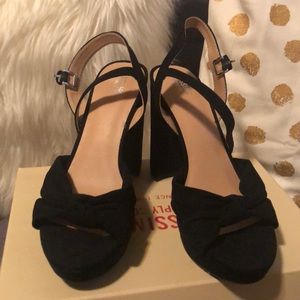 Black platform sandals